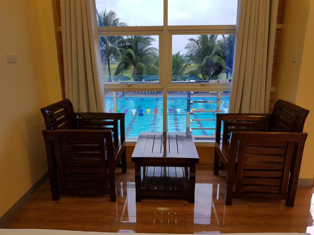 Eduardo'S Resort Calapan ภายนอก รูปภาพ